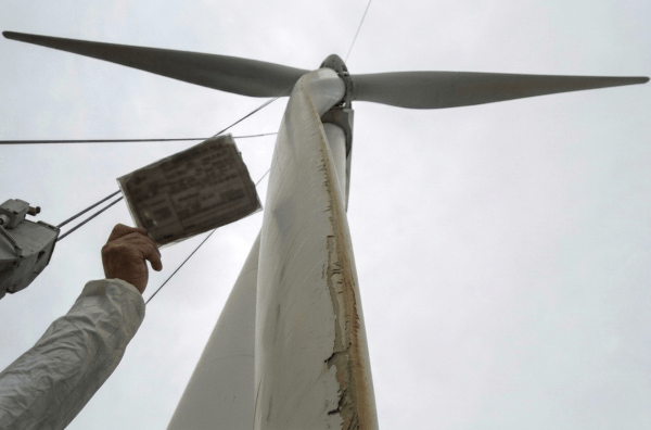 Ivace+i Innovación impulsa nuevos recubrimientos sostenibles para proteger las palas eólicas del desgaste por lluvia y granizo